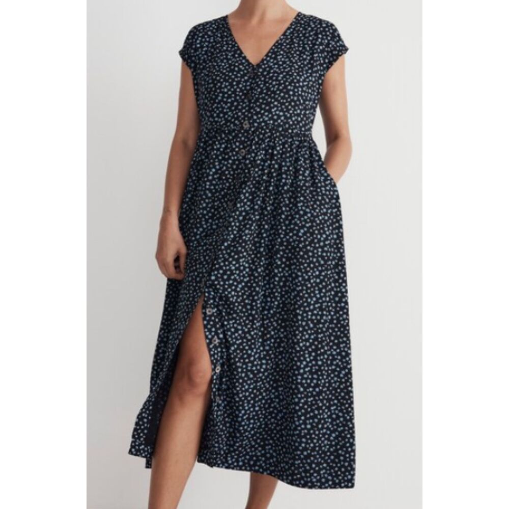 Madewell Button-Front Midi Dress in Campden Daisies